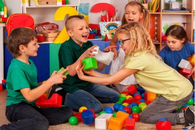 اسباب بازی برای تقویت هوش هیجانی کودک 5 فواید بازی گروهی برای کودکان